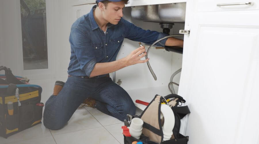 Professional water heater repair in Frankston, TX